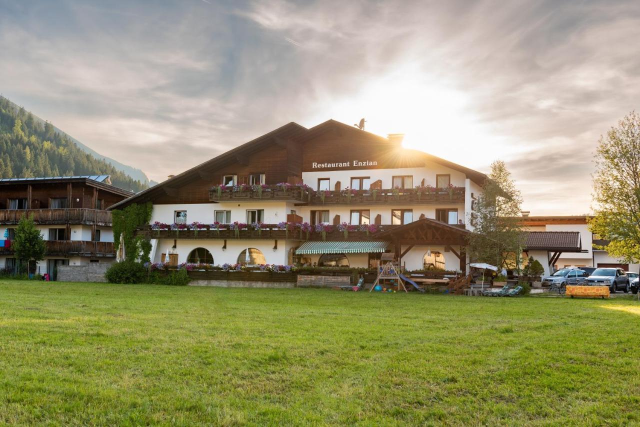 Gasthof Enzian Tannheim Exteriör bild